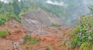 बागलुङमा पहिरोको कहर : १० जनाको मृत्यु, एक बेपत्ता; तनहुँमा २४ घरमा क्षति