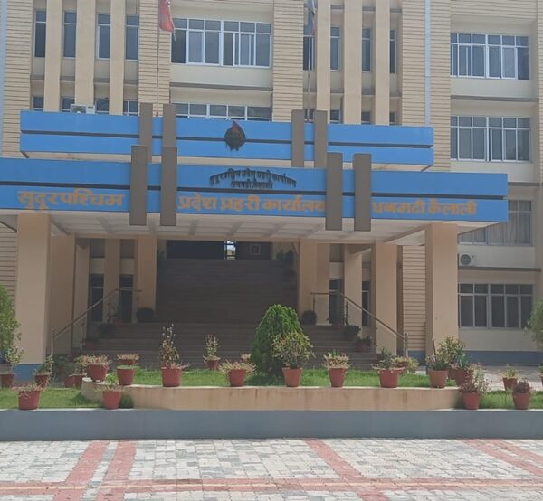 सुदूरपश्चिम प्रहरीका ३६ सवारी चालकलाई दरबन्दीमै खटाउन डीआईजीको निर्देशन