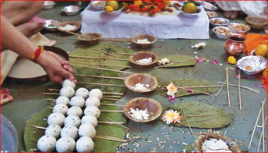 आजदेखि सोह्रश्राद्ध सुरु, पितृको सम्झना गर्दै तर्पण&hellip;