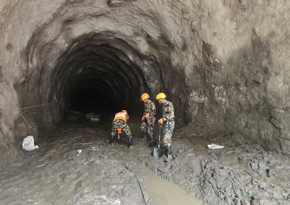 भोटेकोशी बाढीको त्रासदी : माथिल्लो त्रिशूली–१ को&hellip;