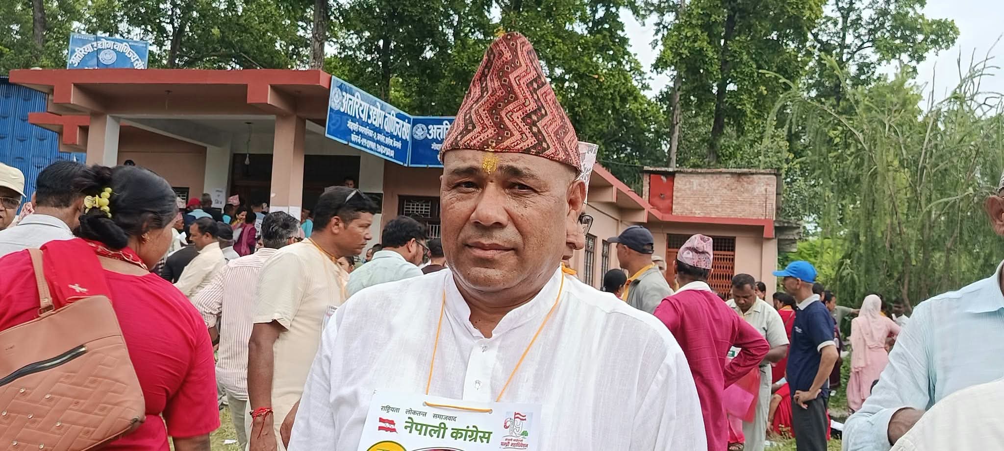 नेपाली कांग्रेस कैलाली–४ को सभापतिमा सुरत कार्कीको भारी मतान्तरले जित, को को भए त निर्वाचित?