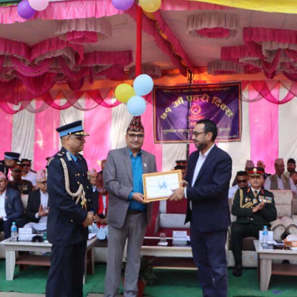 निसर्ग हस्पिटलका अध्यक्ष तीर्थराज पन्त प्रहरी दिवसमा सम्मानित