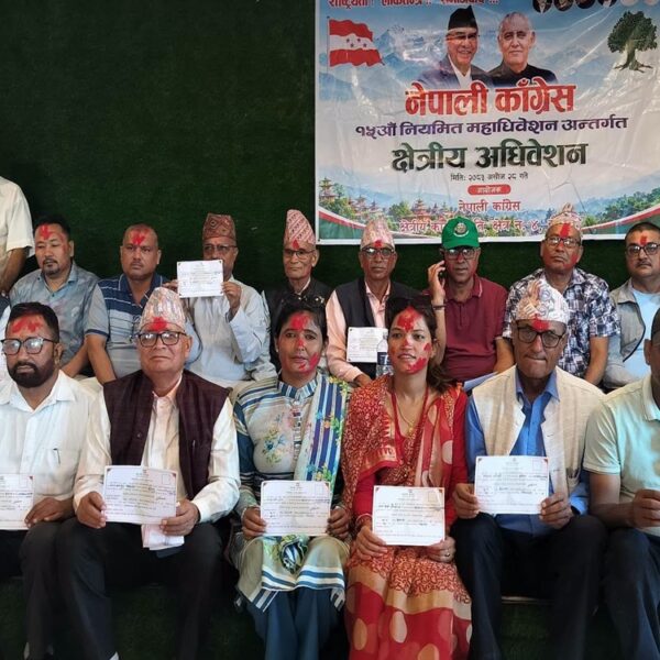 नेपाली कांग्रेस कैलाली–४ को अधिवेशन विवादित होइन, सर्वसम्मत हो : सभापति चोखाल