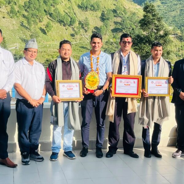 बझाङको स्वास्थ्य क्रियाकलापहरूको बार्षिक स्वास्थ्य समीक्षाः जयपृथ्वी नगरपालिका जिल्लामै प्रथम, उत्कृष्ट स्वास्थ्यकर्मी र पत्रकार सम्मानित