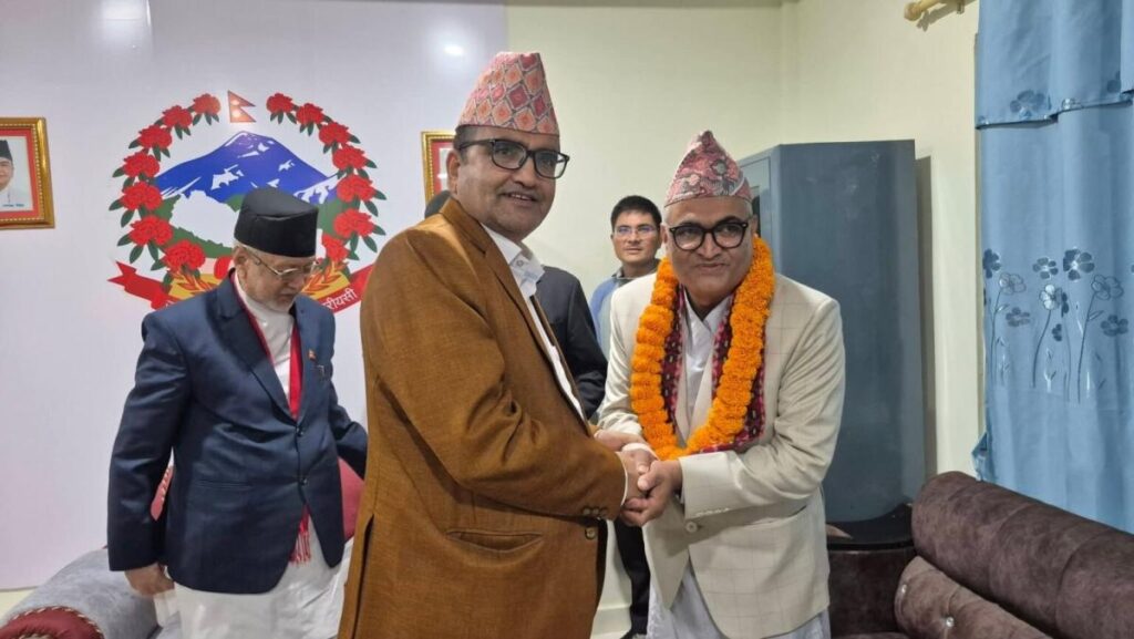 सुदूरपश्चिमको मुख्य न्यायाधिवक्तामा निरञ्जन विष्ट नियुक्त, २४&hellip;