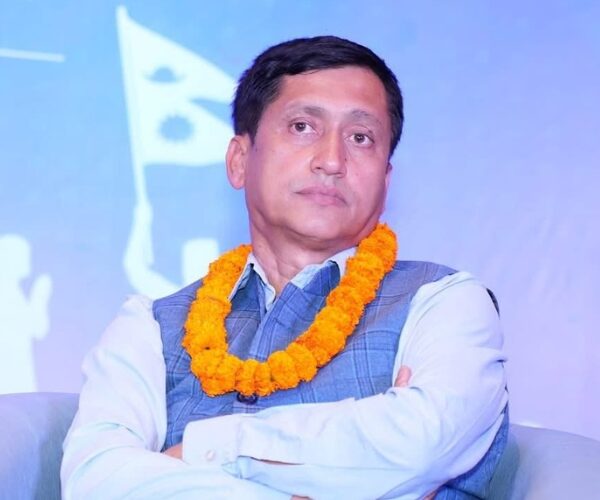 बजेट बैठक बहिष्कार गरेपछि एमाले सांसद धर्मराज पाठक सामाजिक विकास समिति सभापतिबाट हटाइए