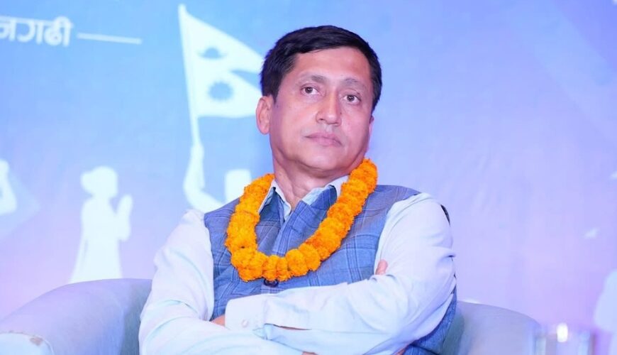 बजेट बैठक बहिष्कार गरेपछि एमाले सांसद धर्मराज पाठक सामाजिक विकास समिति सभापतिबाट हटाइए