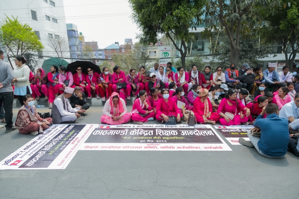 शिक्षक सरुवामा नयाँ नियम: एक वर्ष पुगेपछि…